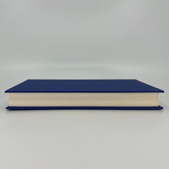 1st Edition - Her Royal Highness by Rachel Hawkins - Picture 6 of 8